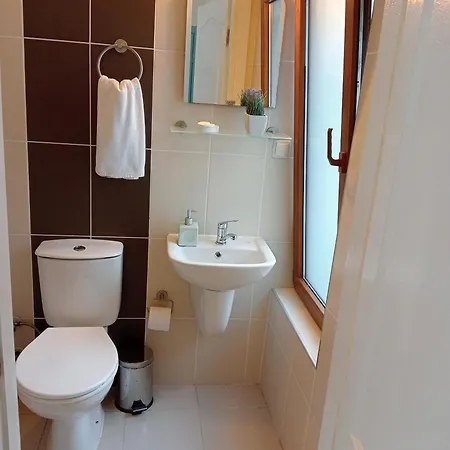 Daffne Hotell 2*
