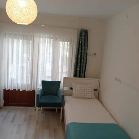 Daffne Κανακάλε