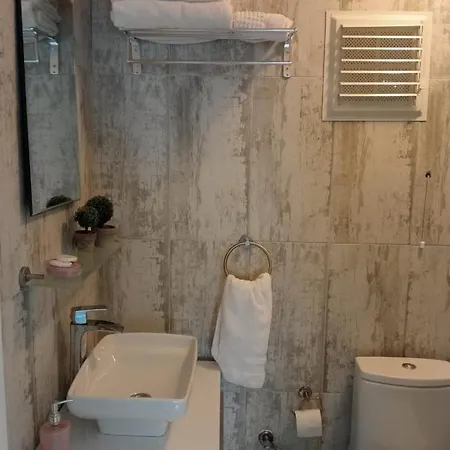 Daffne Canakkale